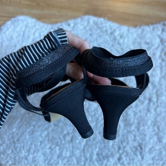 Mark Lemp Classics Elastic Criss Cross Straps Peep Toe Kitten Heel Size 8N - Picture 7 of 12